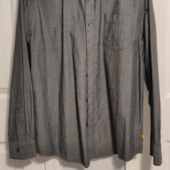 Men's Threads & Heirs Button Down Shirt, Medium - Picture 2 of 3